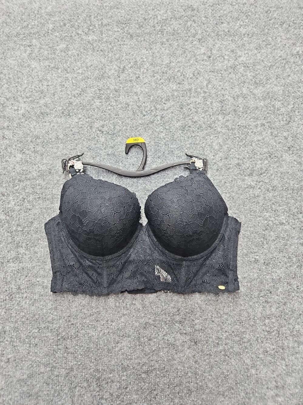 Jessica Simpson Woman's Bra Size 38D Color Black